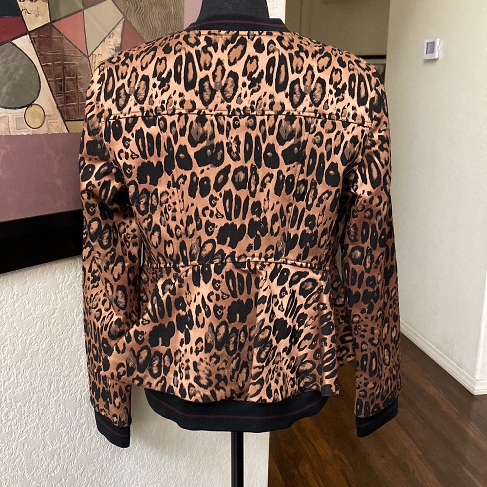 TROUVÉ Jacket - Picture 7 of 16
